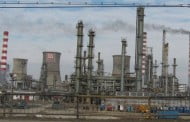Fum la Rafinaria Petrotel-Lukoil; reactia companiei si a Garzii de Mediu
