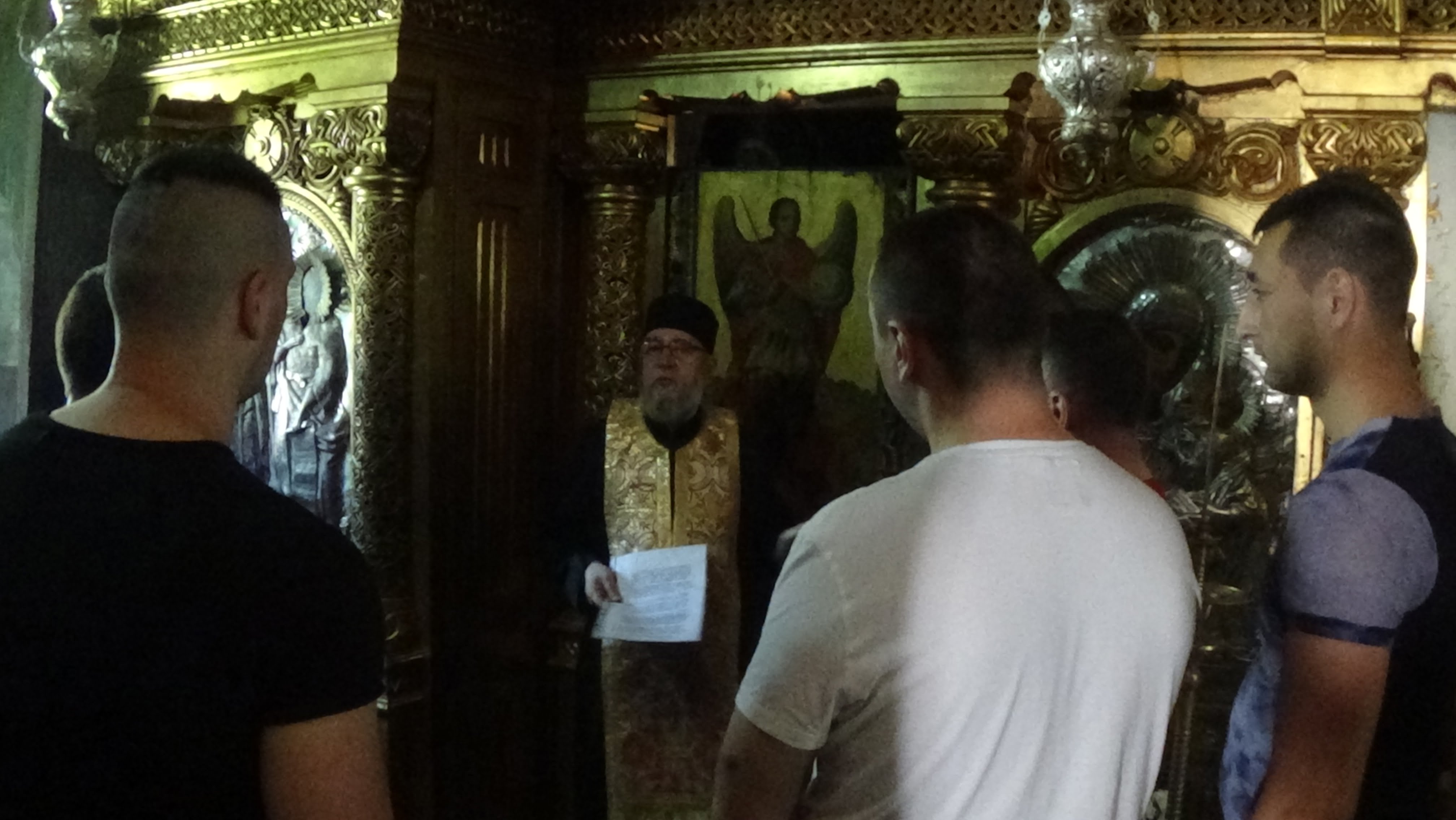 Detinuti de la Penitenciarul Ploiesti in vizita la Manastirea Caldarusani