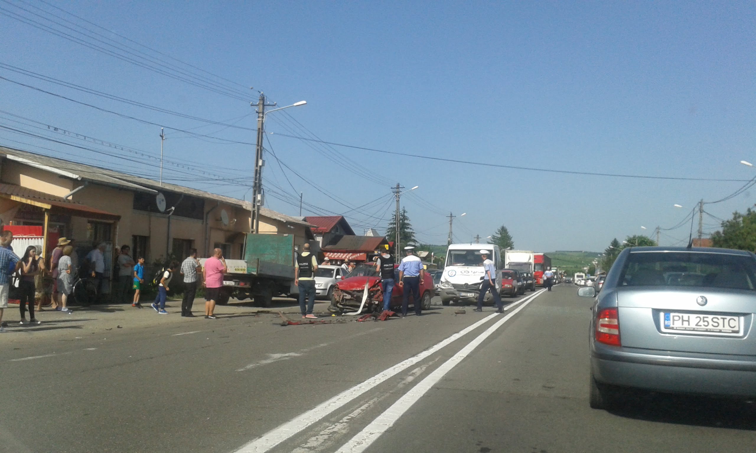 Foto de la accidentul cu 6 masini implicate la Bucov