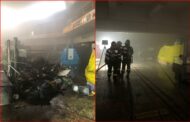 Incendiu la Halele Centrale, in ziua de Paste; doua persoane intoxicate cu fum