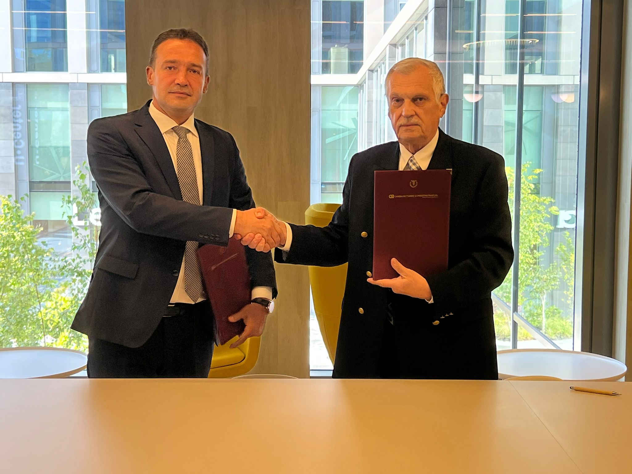 CCI Prahova, acord de colaborare semnat cu Camera de Comert a Romaniei din Singapore