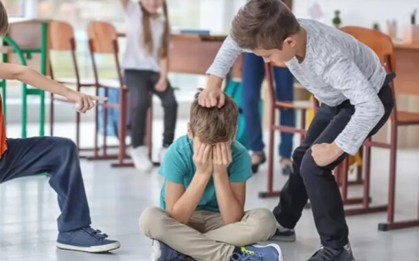 Un elev roman din doi este victima bullying-ului, 81% dintre elevi recunosc ca au fost martori ai situatiilor de amenintare, umilire sau violenta fizica in scoala unde invata