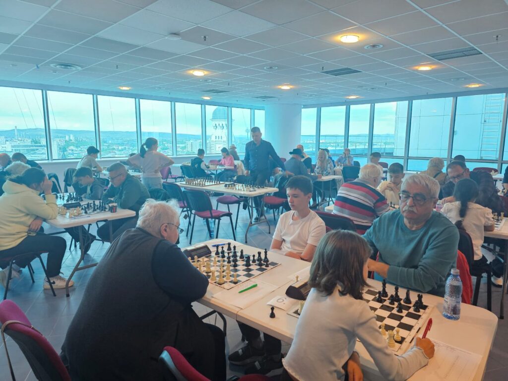 Campionatul Municipiului Ploiești și-a desemnat câștigătorii la șah campionat municipal ploiesti sah