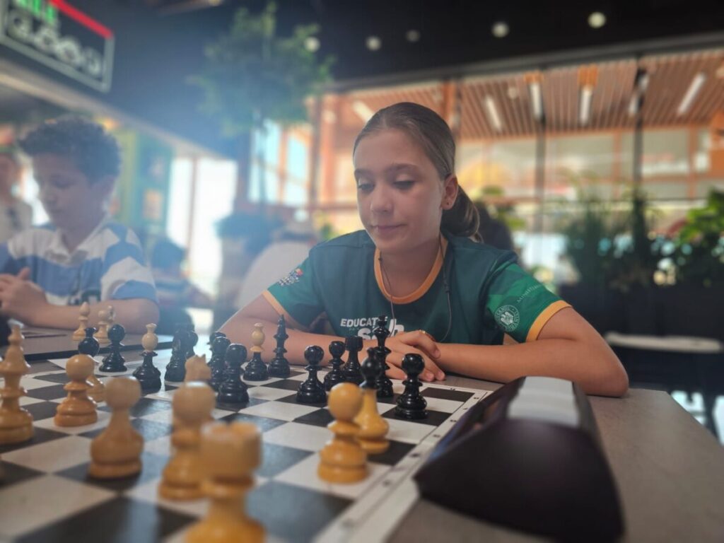 Prima etapă a Programului Național „Educație prin Șah” – Zona Prahova, duminică, la Prahova Value Centre sah rapid